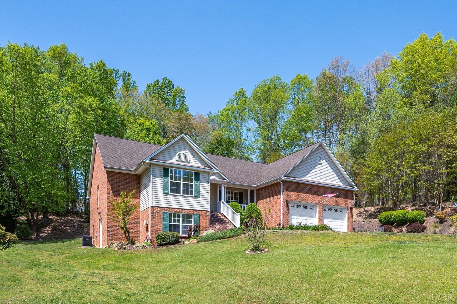 Danville, Virginia 24540, United States, 3 Bedrooms Bedrooms, ,2 BathroomsBathrooms,Residential,Pending,114087