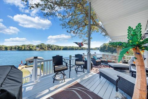 Tiny photo for 3018 Northridge Road, Hardy, VA 24101 (MLS # 363253)