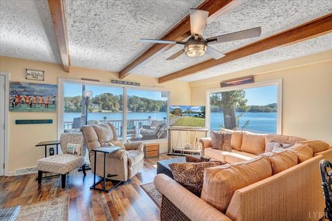 Tiny photo for 3018 Northridge Road, Hardy, VA 24101 (MLS # 363253)