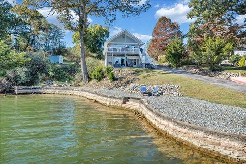 Tiny photo for 3018 Northridge Road, Hardy, VA 24101 (MLS # 363253)