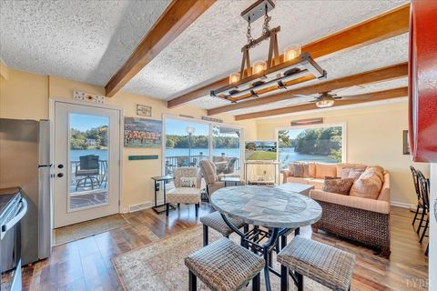 Tiny photo for 3018 Northridge Road, Hardy, VA 24101 (MLS # 363253)