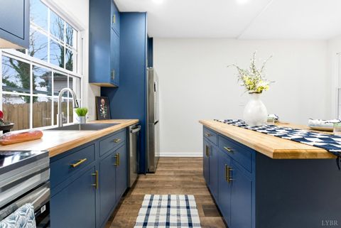 Tiny photo for 404 Euclid Avenue, Lynchburg, VA 24501 (MLS # 364716)