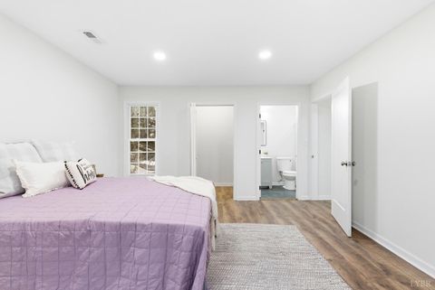 Tiny photo for 404 Euclid Avenue, Lynchburg, VA 24501 (MLS # 364716)