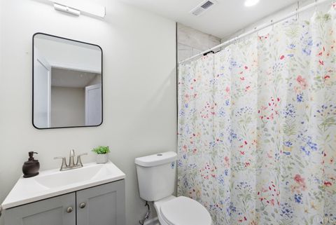 Tiny photo for 404 Euclid Avenue, Lynchburg, VA 24501 (MLS # 364716)