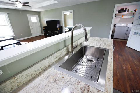 Tiny photo for 212 NE Princeton Circle, Roanoke, VA 24012 (MLS # 365655)