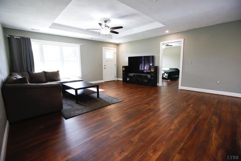 Tiny photo for 212 NE Princeton Circle, Roanoke, VA 24012 (MLS # 365655)