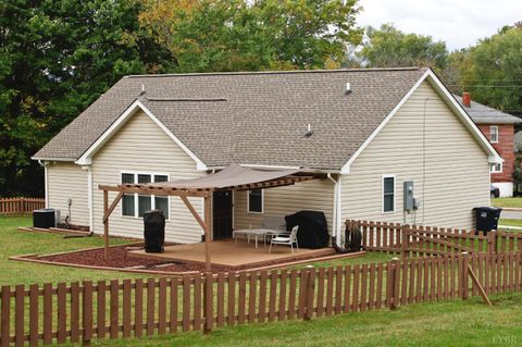 Tiny photo for 212 NE Princeton Circle, Roanoke, VA 24012 (MLS # 365655)