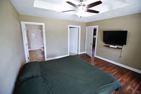 Tiny photo for 212 NE Princeton Circle, Roanoke, VA 24012 (MLS # 365655)