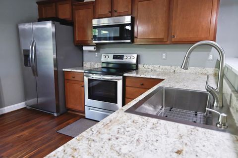 Tiny photo for 212 NE Princeton Circle, Roanoke, VA 24012 (MLS # 365655)