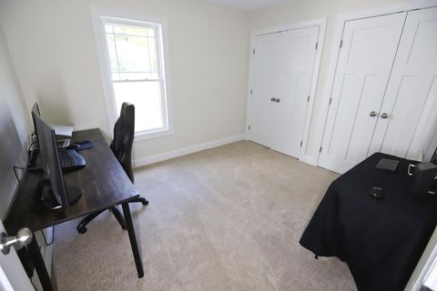 Tiny photo for 212 NE Princeton Circle, Roanoke, VA 24012 (MLS # 365655)