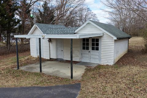 Tiny photo for 108 Parkway Drive, Danville, VA 24521 (MLS # 364632)