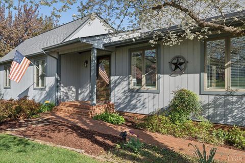 Photo of 115 Lafayette Place, Forest, VA 24551 (MLS # 365407)