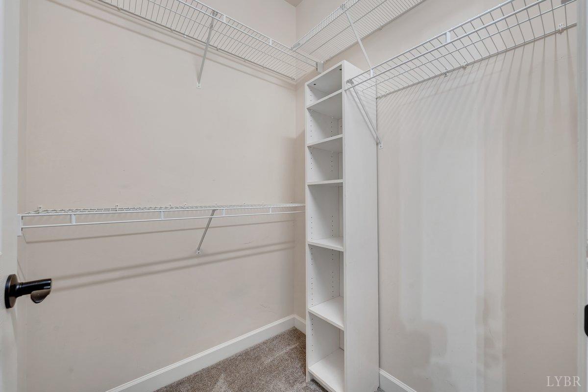 1037 Joffrey Dr Dr, Huddleston, Virginia image 10