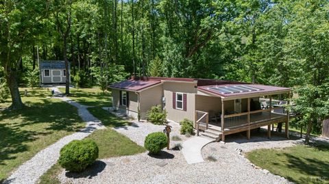 Photo of 892 Franklin Creek Road, Amherst, VA 24521 (MLS # 366237)