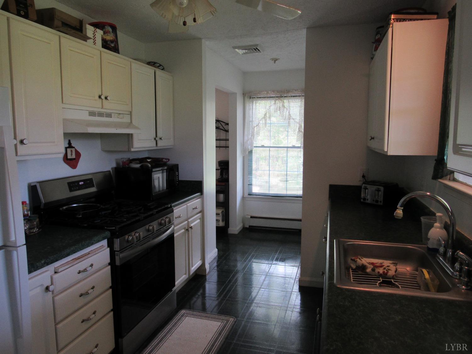 238 My Way Way, Amherst, Virginia image 12