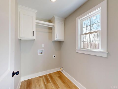 Tiny photo for 9807 Old Courthouse Rd, Appomattox, VA 24522 (MLS # 360669)