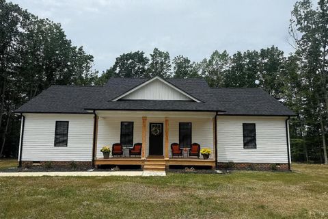 Tiny photo for 9807 Old Courthouse Rd, Appomattox, VA 24522 (MLS # 360669)
