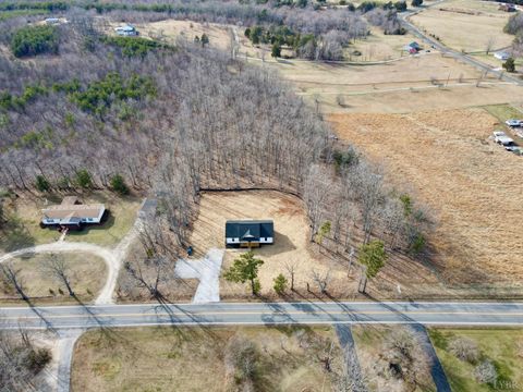 Tiny photo for 9807 Old Courthouse Rd, Appomattox, VA 24522 (MLS # 360669)