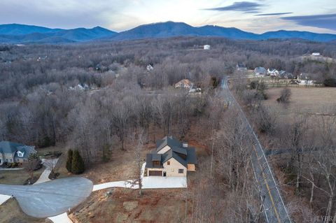 Tiny photo for 1148 Val Terrace Court, Forest, VA 24551 (MLS # 364667)