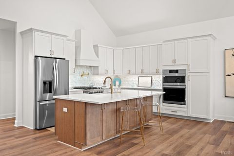 Tiny photo for 1148 Val Terrace Court, Forest, VA 24551 (MLS # 364667)