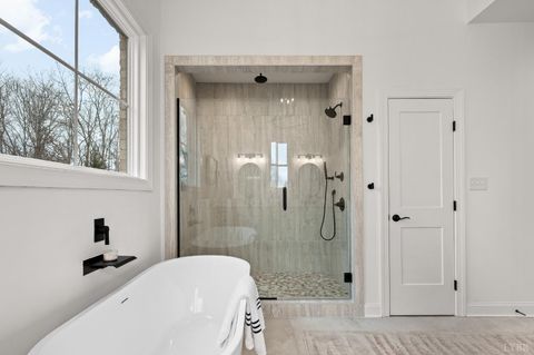 Tiny photo for 1148 Val Terrace Court, Forest, VA 24551 (MLS # 364667)