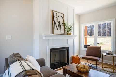 Tiny photo for 10528 Leesville Road, Lynch Station, VA 24571 (MLS # 363175)