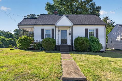 Photo of 4800 Myrtle Street, Lynchburg, VA 24502 (MLS # 366663)