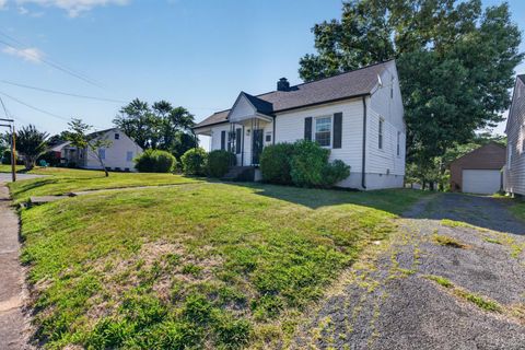 Tiny photo for 4800 Myrtle Street, Lynchburg, VA 24502 (MLS # 366663)
