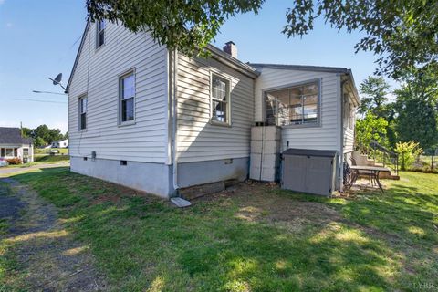 Tiny photo for 4800 Myrtle Street, Lynchburg, VA 24502 (MLS # 366663)