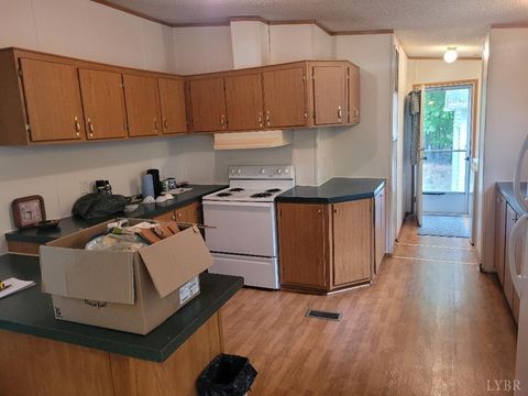 Tiny photo for 2733 Olive Branch Road, Prospect, VA 23960 (MLS # 366697)