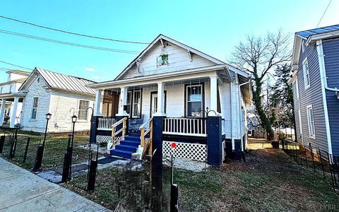 Photo of 613 Wilton Avenue, Lynchburg, VA 24501 (MLS # 365325)
