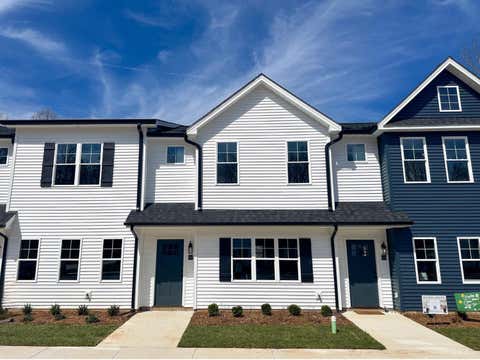 Townhouse For Sale - 110 Aaron Place #705<br/> Lynchburg, VA 24502