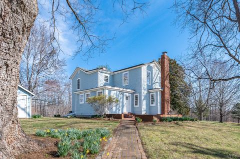 Tiny photo for 508 Old Trents Ferry Road, Lynchburg, VA 24503 (MLS # 365222)