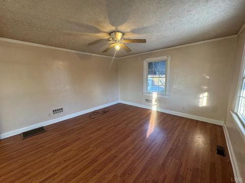 Tiny photo for 270 Crescent Lane, Monroe, VA 24574 (MLS # 364443)