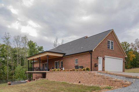 Tiny photo for 1080 Tranquility Lane, Goode, VA 24556 (MLS # 362022)