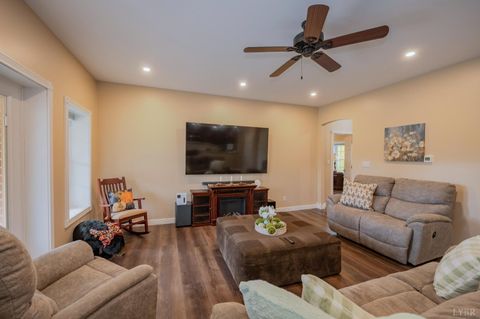 Tiny photo for 1080 Tranquility Lane, Goode, VA 24556 (MLS # 362022)