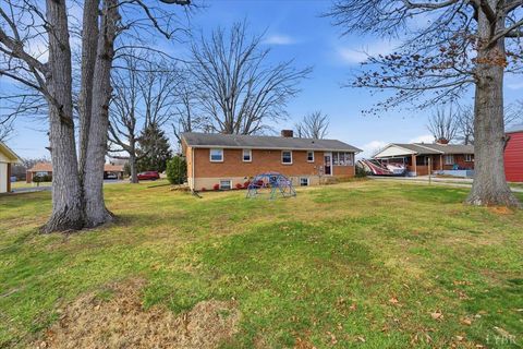 Tiny photo for 133 Perdue Drive, Hurt, VA 24563 (MLS # 364075)