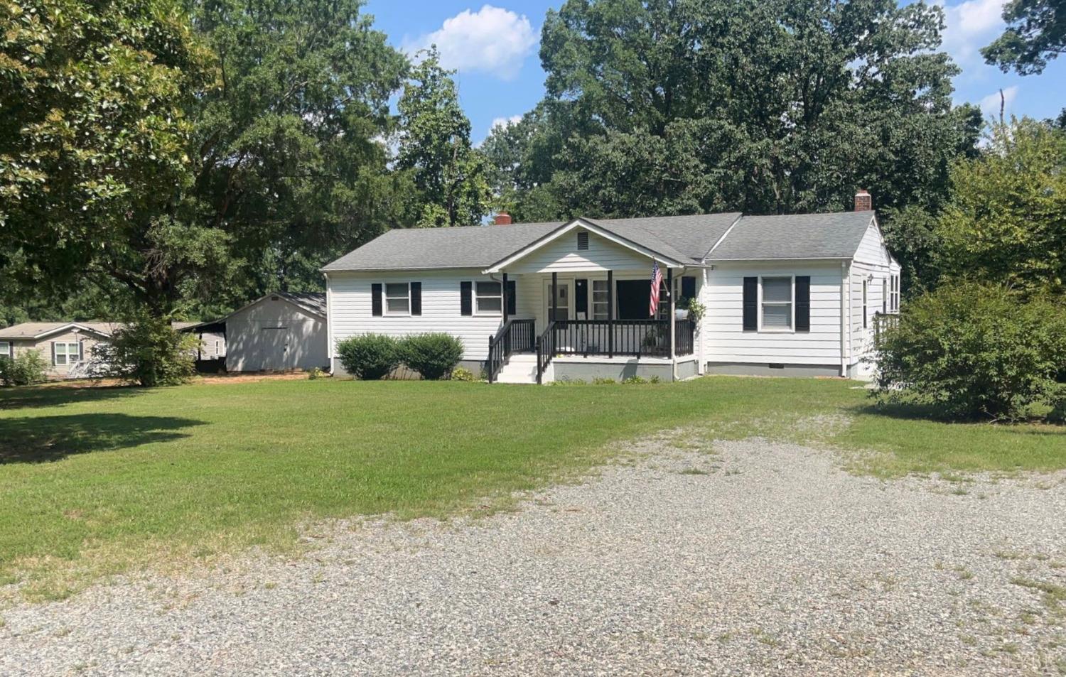 2019 Storys Creek Road, Alton, Virginia image 1