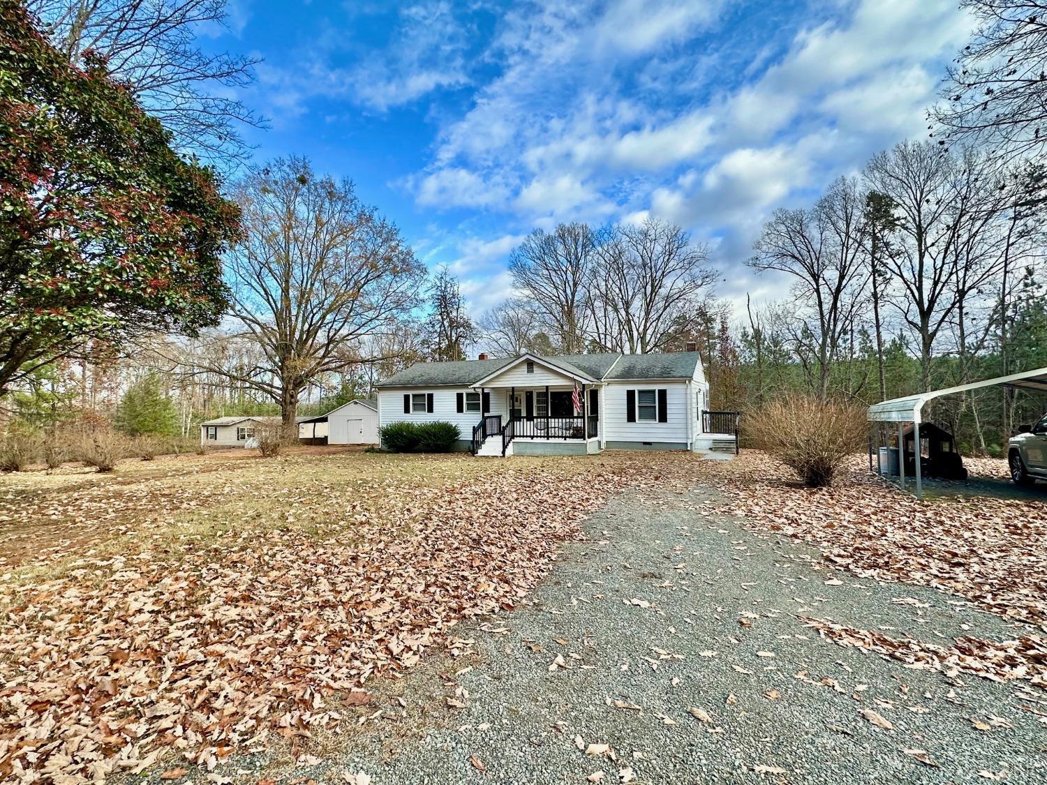 2019 Storys Creek Road, Alton, Virginia image 4