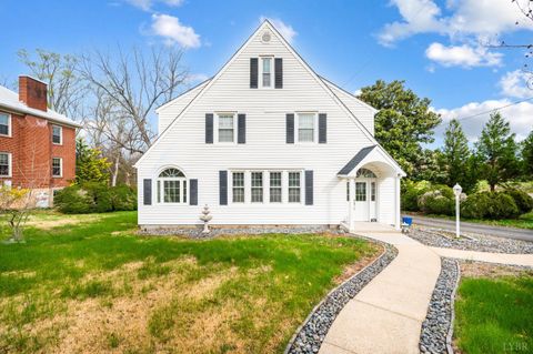 Homes For Sale - 282 S Main Street<br/> Amherst, VA 24521