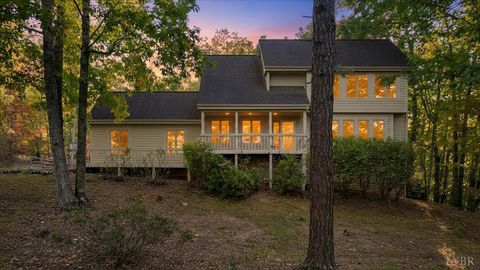 Photo of 4331 Fox Croft Circle, Roanoke, VA 24018 (MLS # 362609)