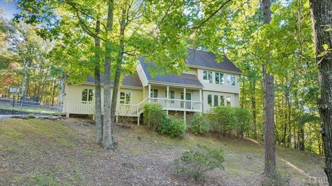 Tiny photo for 4331 Fox Croft Circle, Roanoke, VA 24018 (MLS # 362609)