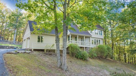 Tiny photo for 4331 Fox Croft Circle, Roanoke, VA 24018 (MLS # 362609)