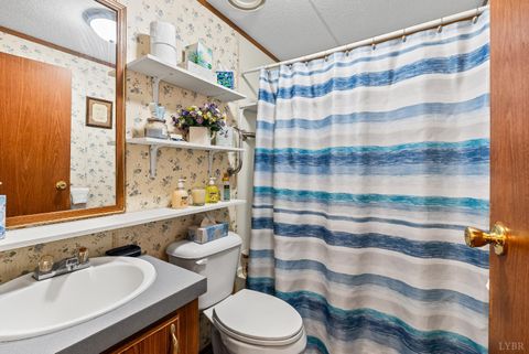 Tiny photo for 1289 Confederate Boulevard, Appomattox, VA 24522 (MLS # 362237)