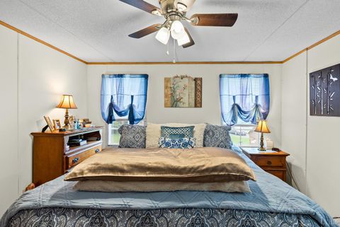 Tiny photo for 1289 Confederate Boulevard, Appomattox, VA 24522 (MLS # 362237)