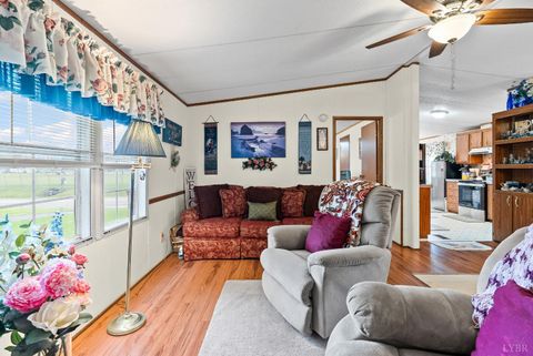 Tiny photo for 1289 Confederate Boulevard, Appomattox, VA 24522 (MLS # 362237)