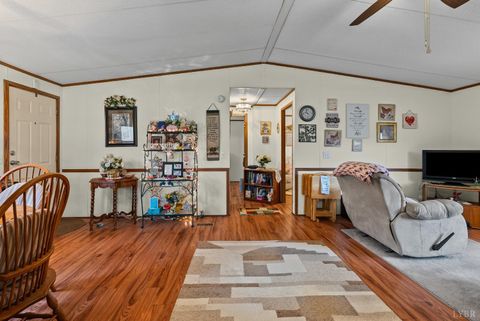Tiny photo for 1289 Confederate Boulevard, Appomattox, VA 24522 (MLS # 362237)