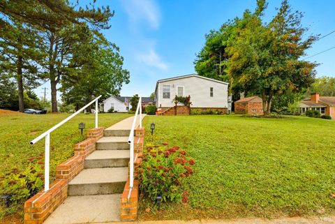 Tiny photo for 1289 Confederate Boulevard, Appomattox, VA 24522 (MLS # 362237)