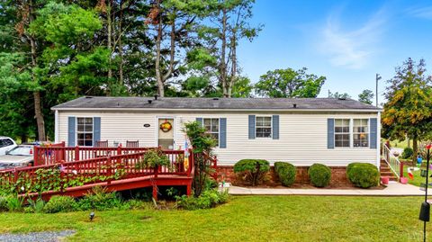 Photo of 1289 Confederate Boulevard, Appomattox, VA 24522 (MLS # 362237)