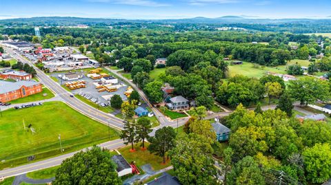 Tiny photo for 1289 Confederate Boulevard, Appomattox, VA 24522 (MLS # 362237)